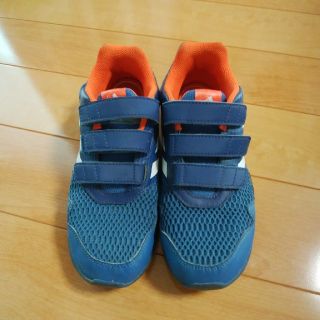 アディダス(adidas)のadidas スニーカー(スニーカー)