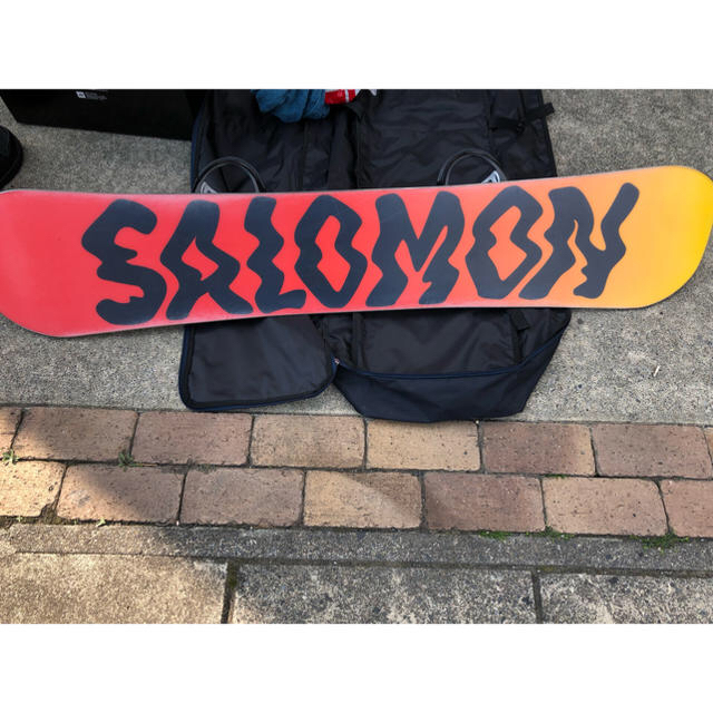 SALOMON(サロモン)のサロモン スノーボード 148 板のみです スポーツ/アウトドアのスノーボード(ボード)の商品写真