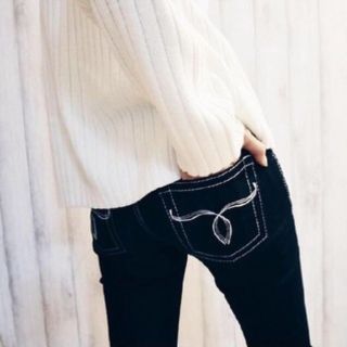 マウジー(moussy)の[美品] MOUSSY POWDER Straight slim 25(デニム/ジーンズ)