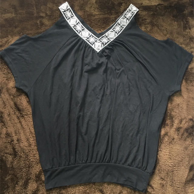 INGNI(イング)のこれから使える肩出し半袖シャツ❤ INGNI レディースのトップス(Tシャツ(半袖/袖なし))の商品写真