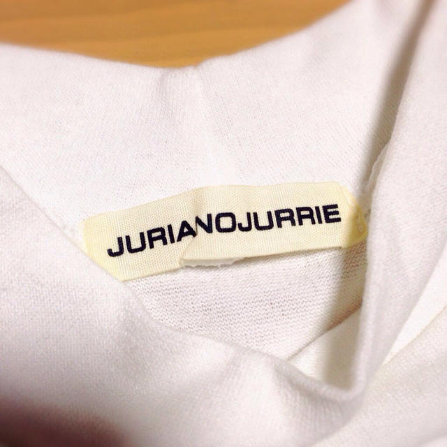 JURIANO JURRIE(ジュリアーノジュリ)のJURIANO JURRIE トップス レディースのトップス(カットソー(半袖/袖なし))の商品写真