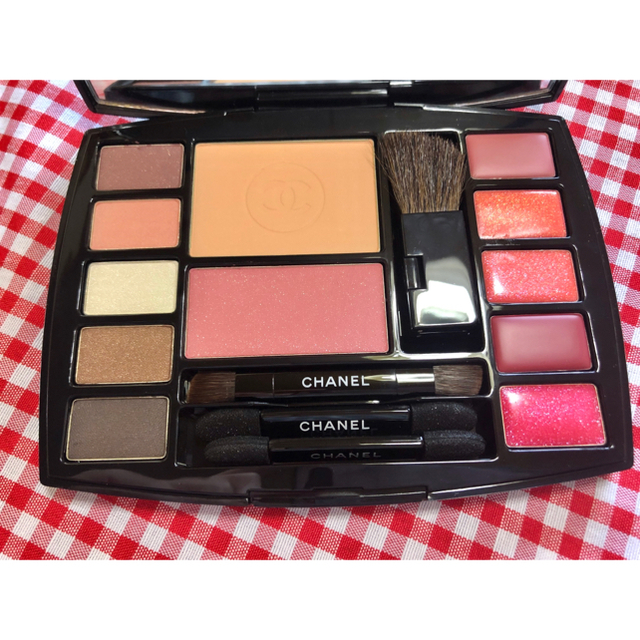 CHANEL トラベルメイクアップパレット