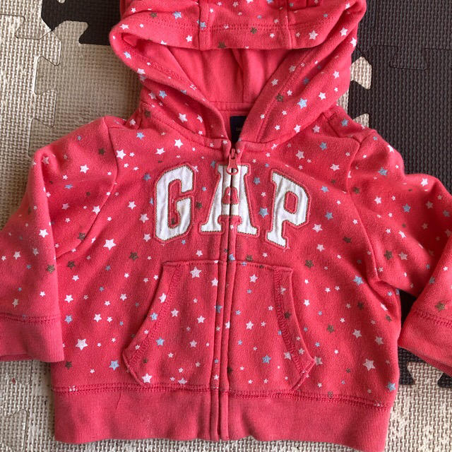 babyGAP(ベビーギャップ)のbabygap パーカー Tシャツ セット キッズ/ベビー/マタニティのベビー服(~85cm)(その他)の商品写真