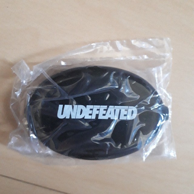 UNDEFEATED(アンディフィーテッド)のコインケース メンズのファッション小物(コインケース/小銭入れ)の商品写真