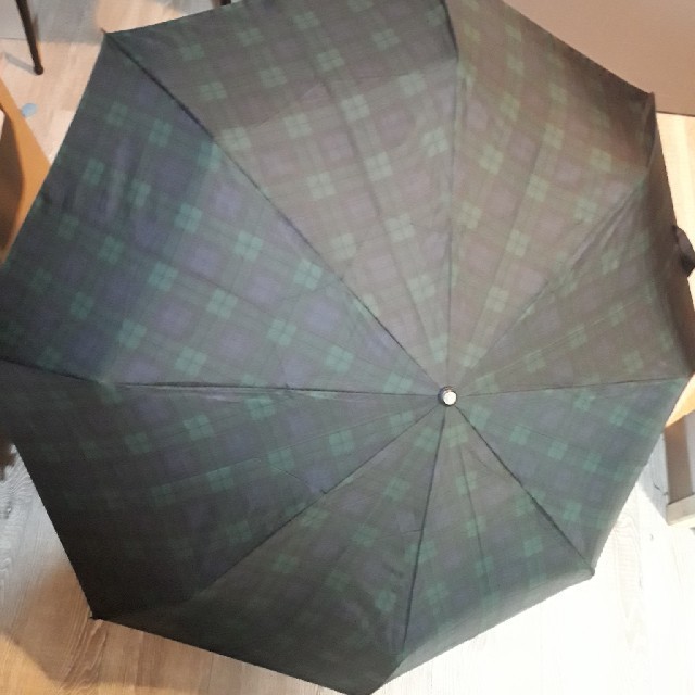 UNIQLO(ユニクロ)の【ほぼ美品】 UNIQLO　ユニクロ　雨傘　折りたたみ傘　男女可 レディースのファッション小物(傘)の商品写真