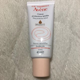 アベンヌ(Avene)のアベンヌ  美容液・ファンデーション敏感肌用(ファンデーション)