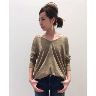 アパルトモンドゥーズィエムクラス(L'Appartement DEUXIEME CLASSE)の【美品】17ssリネンVネックプルオーバー ◆ アパルトモン(ニット/セーター)