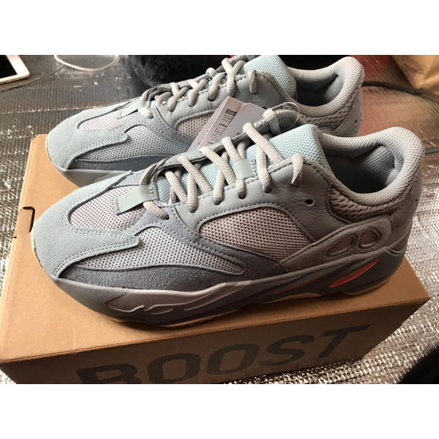 adidas(アディダス)の26.0cm ADIDAS YEEZY BOOST 700 INERTIA  メンズの靴/シューズ(スニーカー)の商品写真