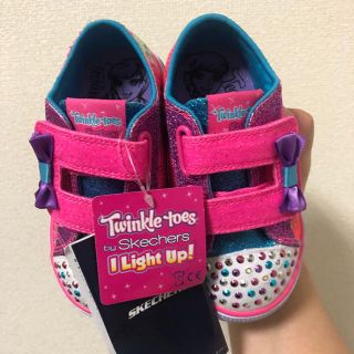 スケッチャーズ(SKECHERS)のSkechers子供用light up 新品未使用12センチ(スニーカー)