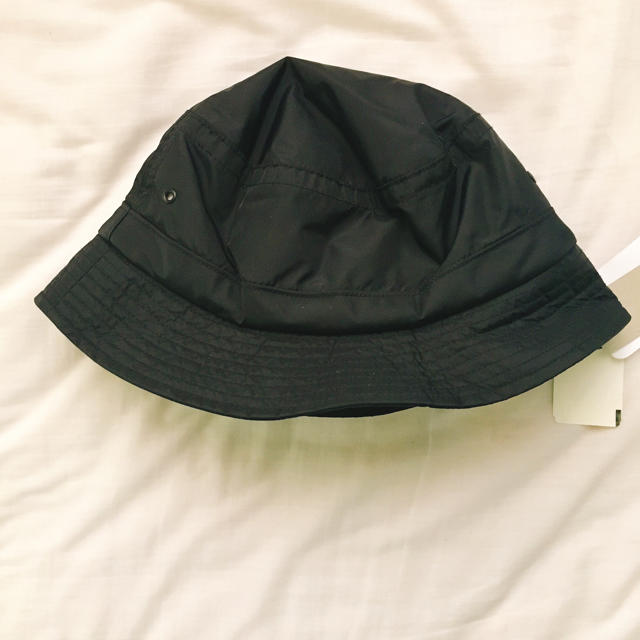 carhartt(カーハート)のcarhartt バケットハット 新品 レディースの帽子(ハット)の商品写真