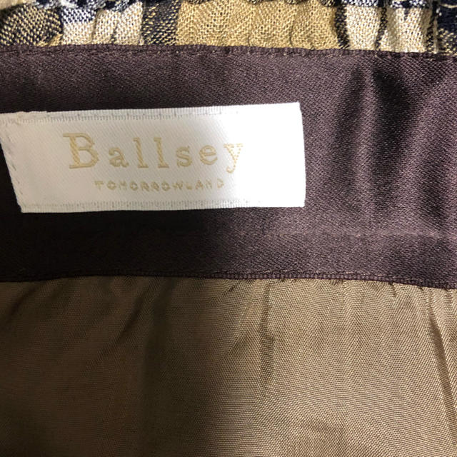 Ballsey(ボールジィ)のBallsey ボイルチェックプリーツ アシンメトリースカート レディースのスカート(ロングスカート)の商品写真