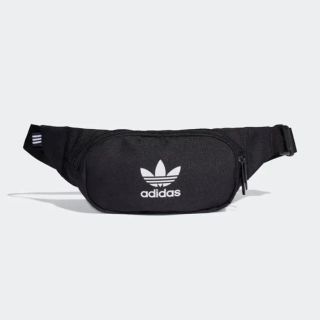 アディダス(adidas)のいちごミルク様専用(ウエストポーチ)