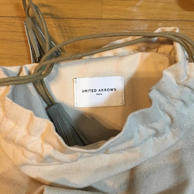 UNITED ARROWS(ユナイテッドアローズ)の4/6まで値下げ アローズ 巾着バッグ レディースのバッグ(ショルダーバッグ)の商品写真