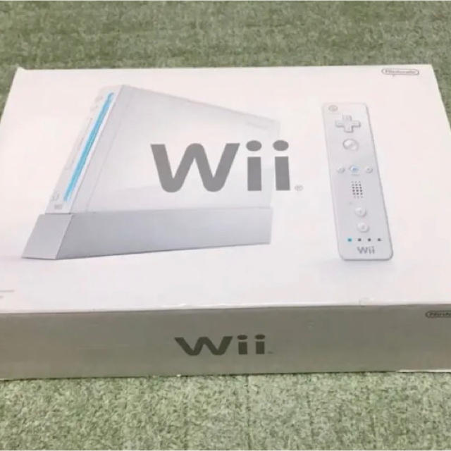 Wii(ウィー)のNintendo Wii 本体 エンタメ/ホビーのゲームソフト/ゲーム機本体(家庭用ゲーム機本体)の商品写真