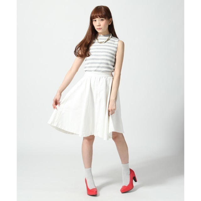 HARE(ハレ)のHARE ミディ丈デニムフレアスカート レディースのスカート(ひざ丈スカート)の商品写真