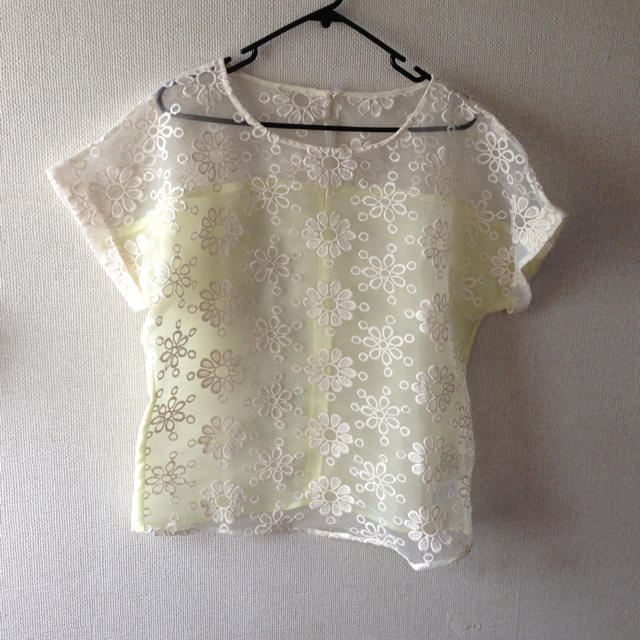 GRL(グレイル)の花柄シースルー レディースのトップス(Tシャツ(半袖/袖なし))の商品写真