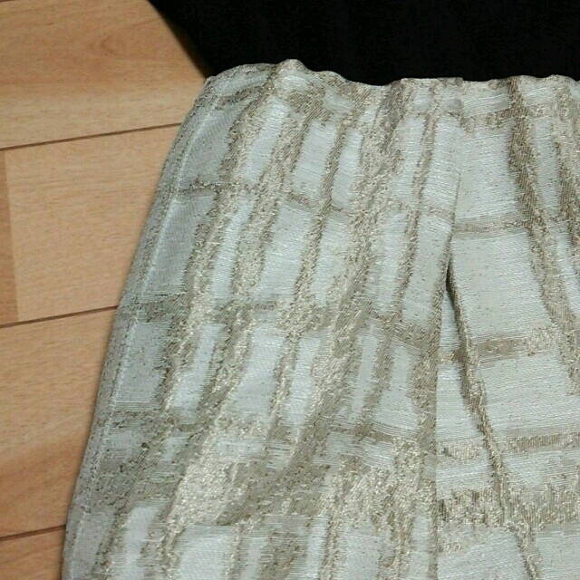 TOMORROWLAND(トゥモローランド)のBALLSEY♡おしゃれスカート レディースのスカート(ミニスカート)の商品写真