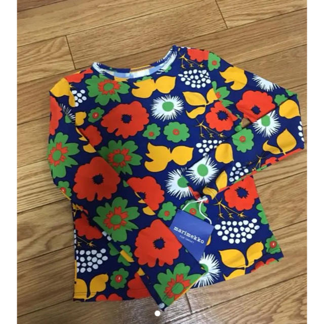 marimekko(マリメッコ)の【新品】マリメッコ Marimekko  ラッシュガード 日本未発売 キッズ S キッズ/ベビー/マタニティのキッズ服女の子用(90cm~)(水着)の商品写真