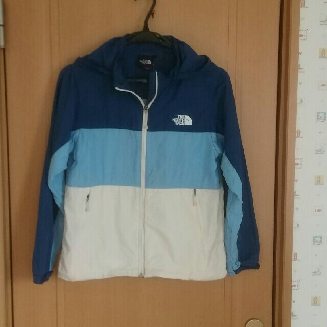 THE NORTH FACE(ザノースフェイス)のノースフェイス　ナイロンパーカー（150） キッズ/ベビー/マタニティのキッズ服男の子用(90cm~)(ジャケット/上着)の商品写真