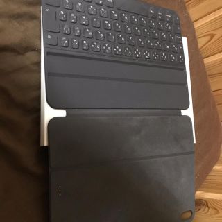アップル(Apple)のiPad Pro 11インチ smart keyboard folio(iPadケース)