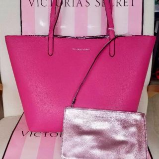 ヴィクトリアズシークレット(Victoria's Secret)の正規品♡VS♡ヴィクシー トートバッグ 大人気のショッキングピンク♡(トートバッグ)