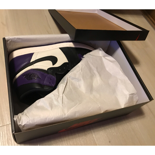 NIKE(ナイキ)のNIKE AIR JORDAN1 RETRO HI OG CourtPurple メンズの靴/シューズ(スニーカー)の商品写真