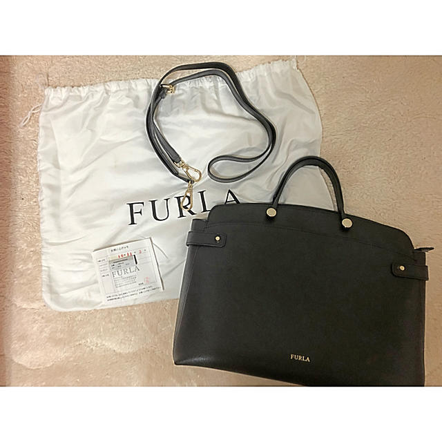 FURLAショルダーバッグ