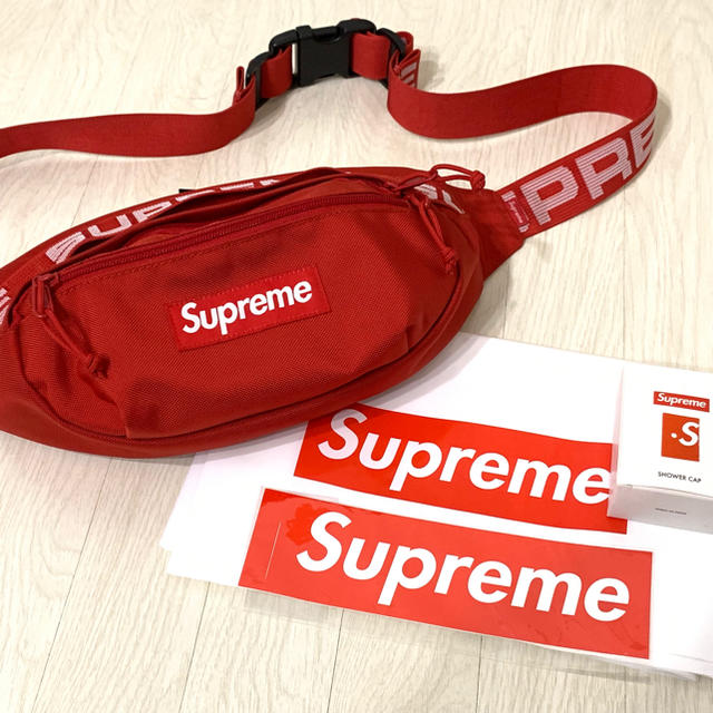 Supreme(シュプリーム)のmerc様専用 Supreme Waist bag 18ss Red メンズのバッグ(ウエストポーチ)の商品写真