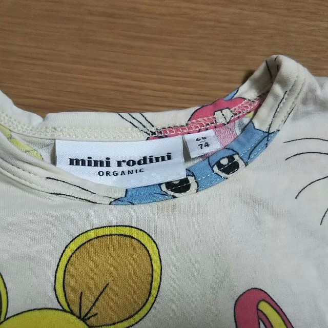 bobo chose(ボボチョース)の*mini rodini Tシャツ 68-74* キッズ/ベビー/マタニティのキッズ服男の子用(90cm~)(Tシャツ/カットソー)の商品写真