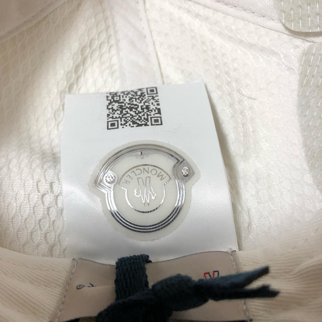 MONCLER(モンクレール)のミッキーさん専用 新品未使用！！モンクレール  キャップ  ロゴ入りキャップ レディースの帽子(キャップ)の商品写真