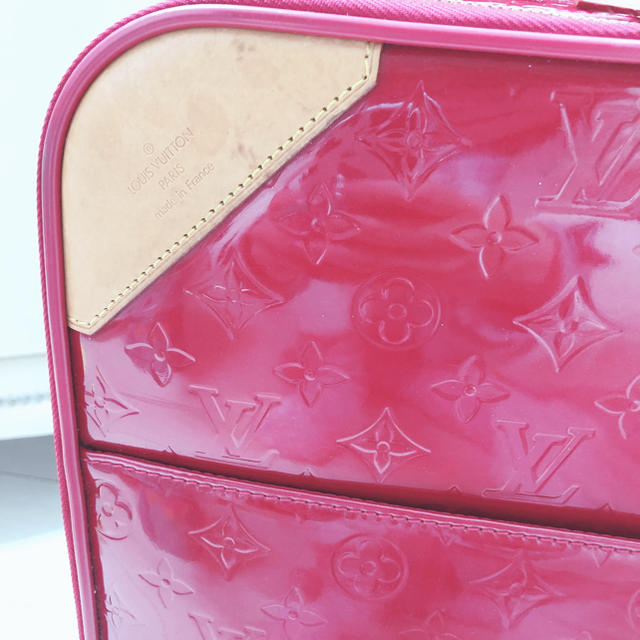 贅沢 LOUIS VUITTON - ルイヴィトン ぺガス45 キャリーバッグ ヴェルニ