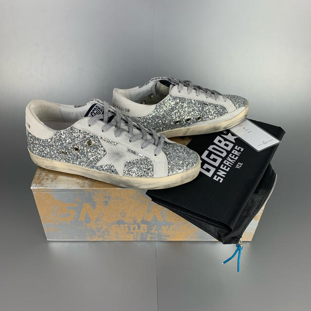 GOLDEN GOOSE(ゴールデングース)のGGDB SSTAR 37 23.5 スニーカー グリッター ゴールデングース レディースの靴/シューズ(スニーカー)の商品写真