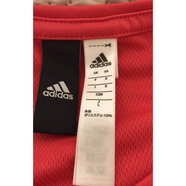 adidas(アディダス)の adidas★未使用品 スポーツウェアＴシャツ レッド レディースのトップス(Tシャツ(半袖/袖なし))の商品写真