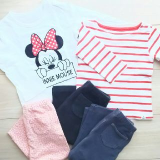 ユニクロ(UNIQLO)のUNIQLO  80㎝   女の子(シャツ/カットソー)