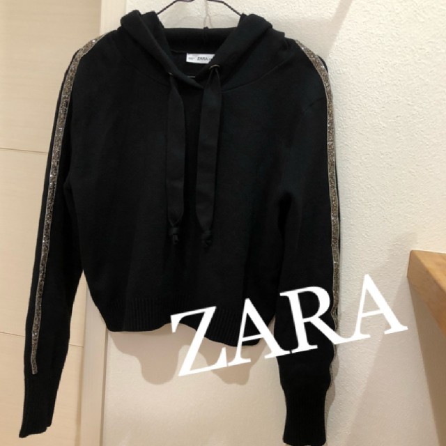 ZARA(ザラ)のZARA シャイニーストライプ入りニットスウェット レディースのトップス(パーカー)の商品写真