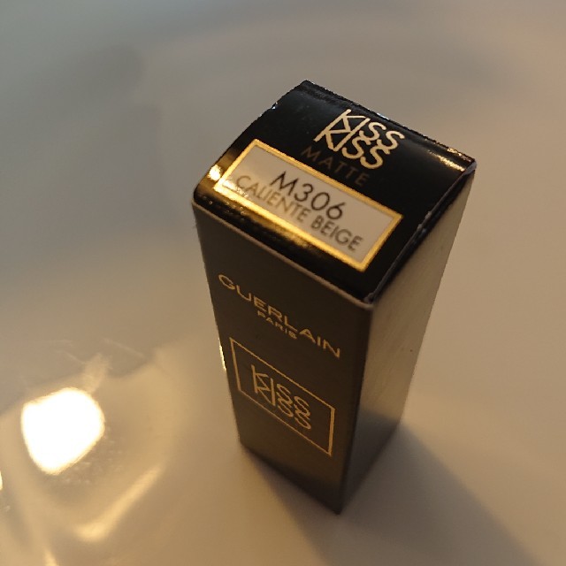 GUERLAIN(ゲラン)の新品 ゲラン キスキス マット m306 カリエンテ ベージュ コスメ/美容のベースメイク/化粧品(口紅)の商品写真