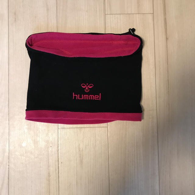 hummel(ヒュンメル)のヒュンメル ネックウォーマー スポーツ/アウトドアのサッカー/フットサル(その他)の商品写真