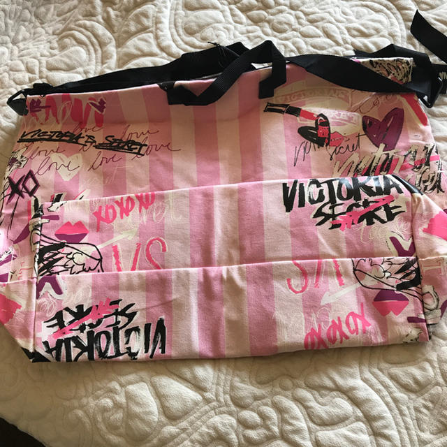 Victoria's Secret(ヴィクトリアズシークレット)のVictoria’s section バッグ 値下げ中 レディースのバッグ(ショルダーバッグ)の商品写真