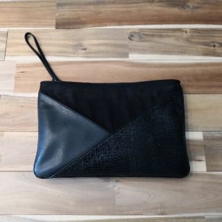 ザラ(ZARA)のZARA　ザラ　クラッチバッグ　財布(セカンドバッグ/クラッチバッグ)