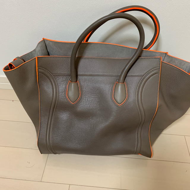 celine - セリーヌファントム 蛍光ラインバッグの通販 by 練りうに's shop｜セリーヌならラクマ