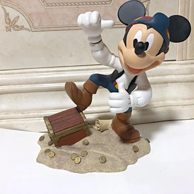 Disney(ディズニー)のミッキー フィギュア 置物  インテリア/住まい/日用品のインテリア小物(置物)の商品写真