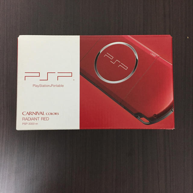 SONY(ソニー)のPSP 新品 未開封 レッド 赤 エンタメ/ホビーのゲームソフト/ゲーム機本体(携帯用ゲーム機本体)の商品写真