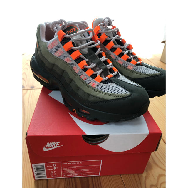 NIKE(ナイキ)のNIKE AIR MAX95 OG ベージュ グラデーション メンズの靴/シューズ(スニーカー)の商品写真