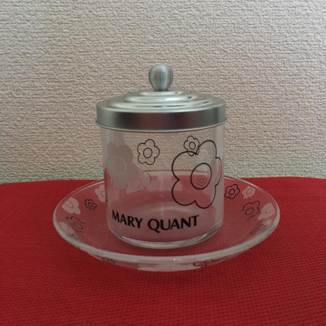 MARY QUANT(マリークワント)の新品未使用！マリークワントの食器セット　非売品 インテリア/住まい/日用品のキッチン/食器(食器)の商品写真