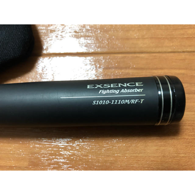 美品 エクスセンス S1010-1110M/RF-T ファイティング 美品 エクスセンス S1010-1110M/RF-T ファイティング