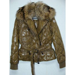 MONCLER(ダウンジャケット ・ ブラウン/茶色系)のフリマ MONCLER(ダウンジャケット ・ ブラウン/茶色系)のフリマ