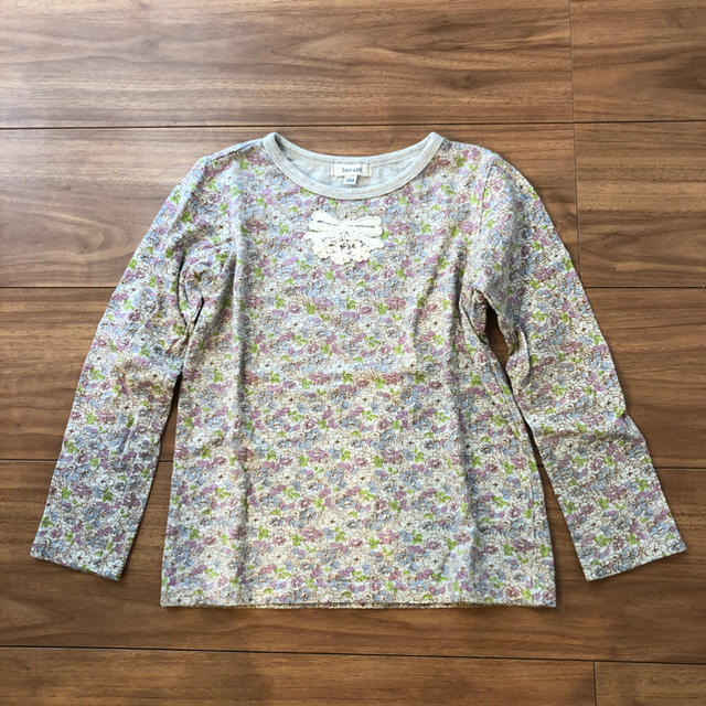 Seraph(セラフ)のSeraph  花柄ロンT キッズ/ベビー/マタニティのキッズ服女の子用(90cm~)(Tシャツ/カットソー)の商品写真