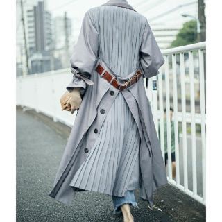 アメリヴィンテージ(Ameri VINTAGE)のAMERI vintage BACK PLEATS LAYERED COAT (トレンチコート)