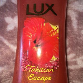 ラックス(LUX)のLUX 大容量400mL アメリカで購入 ボディウォッシュ タヒチエスケープ (ボディソープ/石鹸)