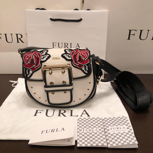 フルラ FURLA ハッシュタグ HASHTAG